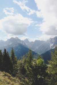 Die Aussicht von der Spitze des Berg Helm in Sexten, Dolomiten